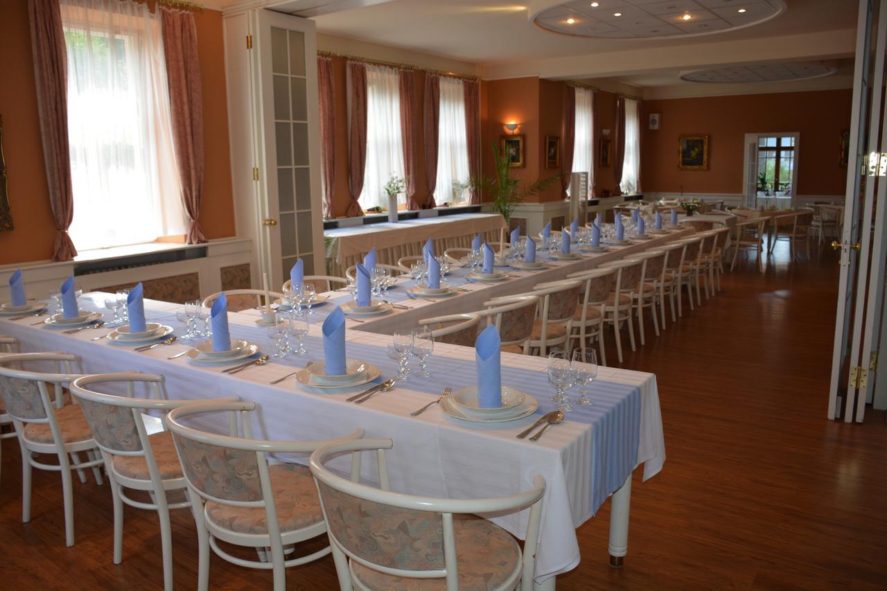 Hotel Zamecek Na Celadne Čeladná Kültér fotó